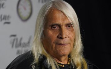 “Dogovorili smo se, izdao me je, to mu neću oprostiti”: Bora Đorđević se od ovog životnog udarca nikad nije oporavio