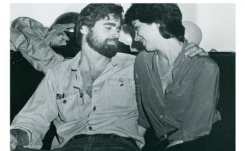 Ova slika nastala je 1994. godine: Slikao nas je muž i rekao da mi je to POSLJEDNJA NOĆ koju ću provesti živa – evo GDJE SAM DANAS