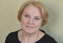 Milka (67) sahranila muža, pa ludo zavolela 17 godina mlađeg: Njihov odnos zabezeknuo okolinu, a reakcija njene dece je neverovatna