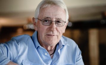 Ovo su sinovi Olivera Dragojevića: Jedan je snimio pesmu KOJU OBOŽAVATE, a niste znali ko mu je otac! Pogledajte njihovu jedinu fotografiju