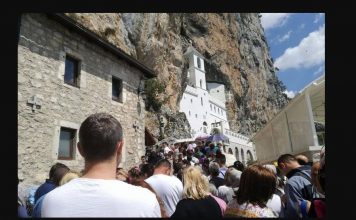 POŠLA SAM NA OSTROG, A ONDA MI JE SVETAC POSLAO JEZIVU PORUKU: Ono što me je snašlo pamtiću do GROBA