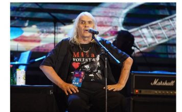 PREKLINJALA GA DA JE NE OSTAVI, PA SE 2 MESECA NAKON RAZVODA UBILA: Kaže da mu je 28 godina mlađa produžila život