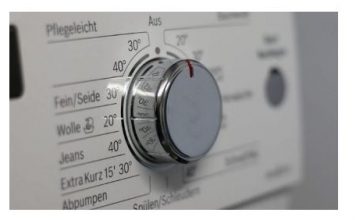 Stavite 1 sastojak u veš mašinu i podesite program na 60°C: Izbaciće sve nečistoće i prati kao nova