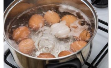 Saveti za domaćice: Kako da vam uskršnja jaja ne puknu tokom kuvanja..Odličan trik za sve domaćice!!