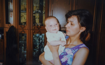 Žena je na stepeništu podruma našla bebu i dala joj ime Marina: Nakon 60 godina saznala je strašnu istinu