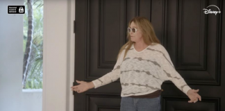 Bila je muškarac, pa žena, pa sad opet želi da bude muškarac: Decu je pojeo živi blam kad se pojavila na vratima kuće željna pažnje