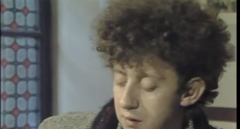 Jugoslovenska najtužnija balada nastala je kad se pevač vratio iz vojske i ugledao svadbu devojke za koju je mislio da ga čeka: Stihovi dušu lome