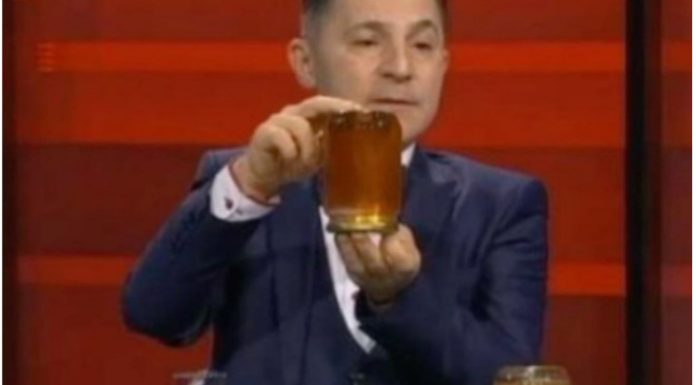 STRUČNJAK OTKRIO KADA JE NAJBOLJE DA POJEDETE MED: U ovo DOBA DANA je INFUZIJA ZA ZDRAVLJE, popravlja i JETRU