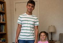 Posvojili smo tinejdžerskog brata i njegovu mlađu sestru nakon što ih je svaka druga obitelj odbila – Mjesec dana kasnije, njihova bivša udomiteljica nazvala je i pitala: “Još vam nisu rekli zašto su odabrali baš vas?”