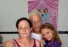 „Svake noći, moj deda me je krišom vodio u svoju sobu… Ali kada je moja majka otkrila zašto je to radio, nije mogla da izdrži i briznula je u plač.“