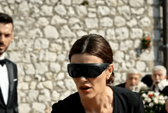 Moja obitelj tražila je od mene da ne dođem na pogreb… jer “izazivam sramotu” zbog svoje slabovidnosti…