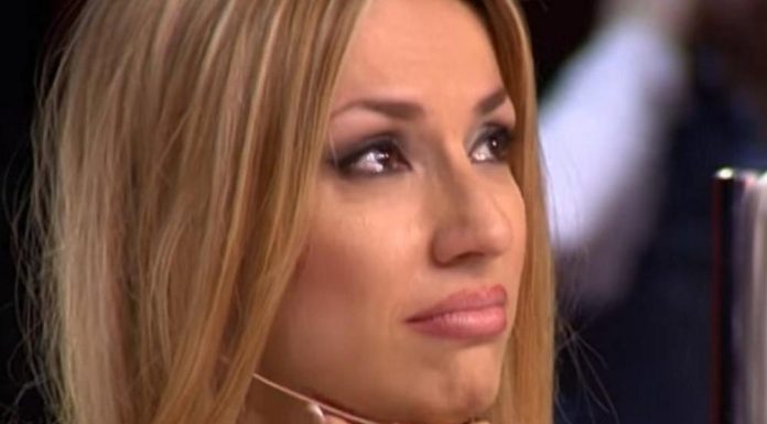 Nakon mnogobrojnih brodoloma sreća zakucala na Radina vrata!ČUVALA JE LIJEPE VIJESTI, U STROGOJ TAJNOSTI sad je stomak odao:Rada prima čestitke, dolazi nam djevojcica…