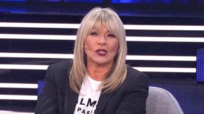 Brzo je prebojela njegovu smrt!! SUZANA JOVANOVIĆ uhvaćena u ZAGRLJAJU našeg popularnog pjevača!!!